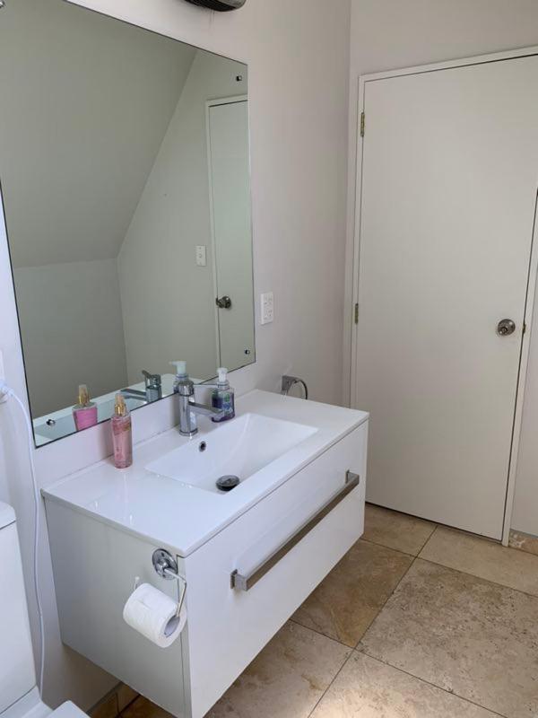 Comfortable Inner City Living Christchurch Exteriör bild